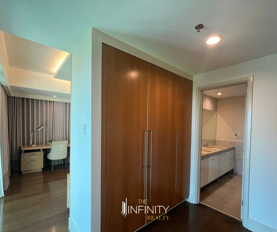 For Sale 3 Bedroom in Edades Tower, Makati City — photo 3